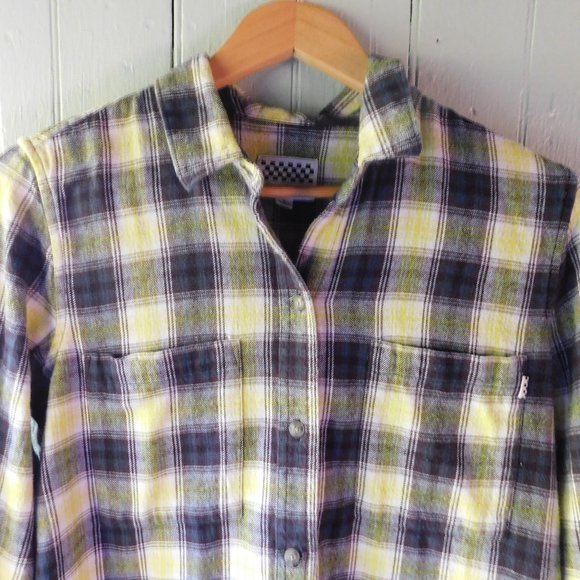 🍎 Vintage Fall Flannel - Picture 2 of 10